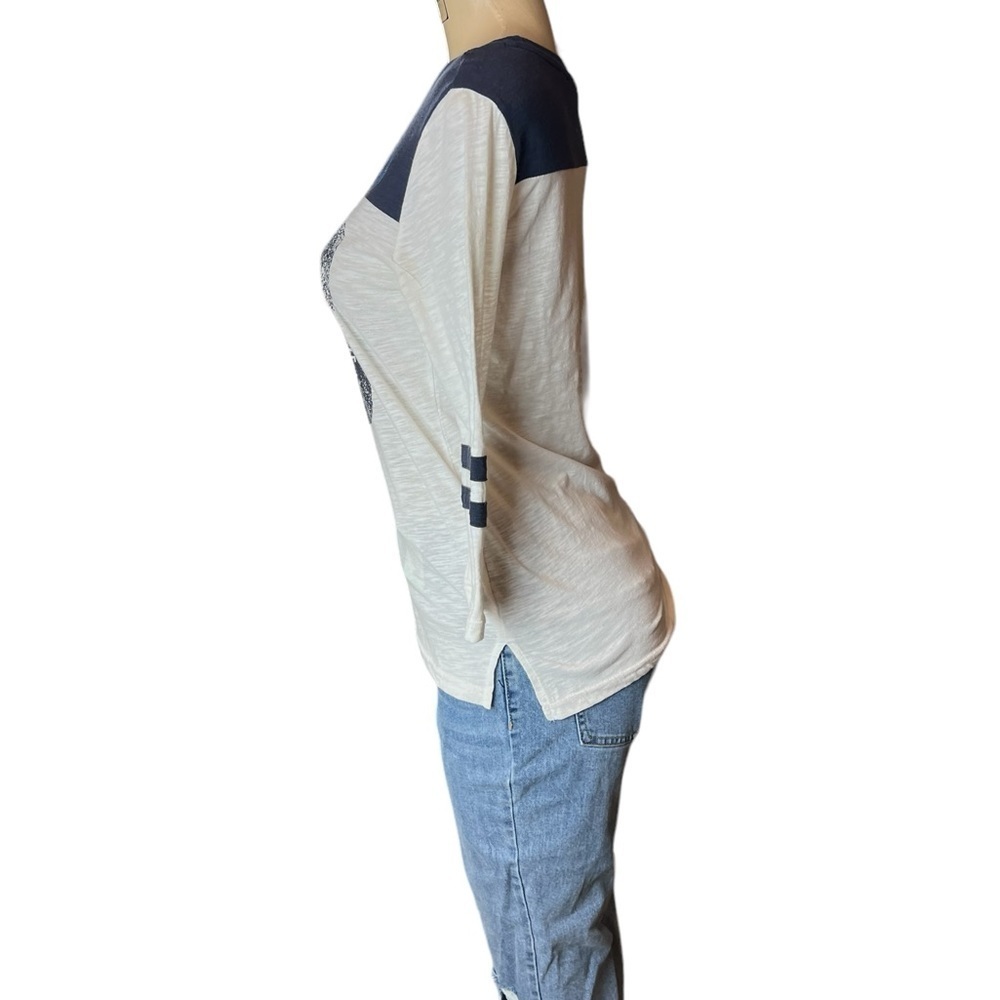 NFL Tennessee Titans Soft Raglan Vintage Look Baseball T-Shirt Women’s Small - Picture 3 of 11
